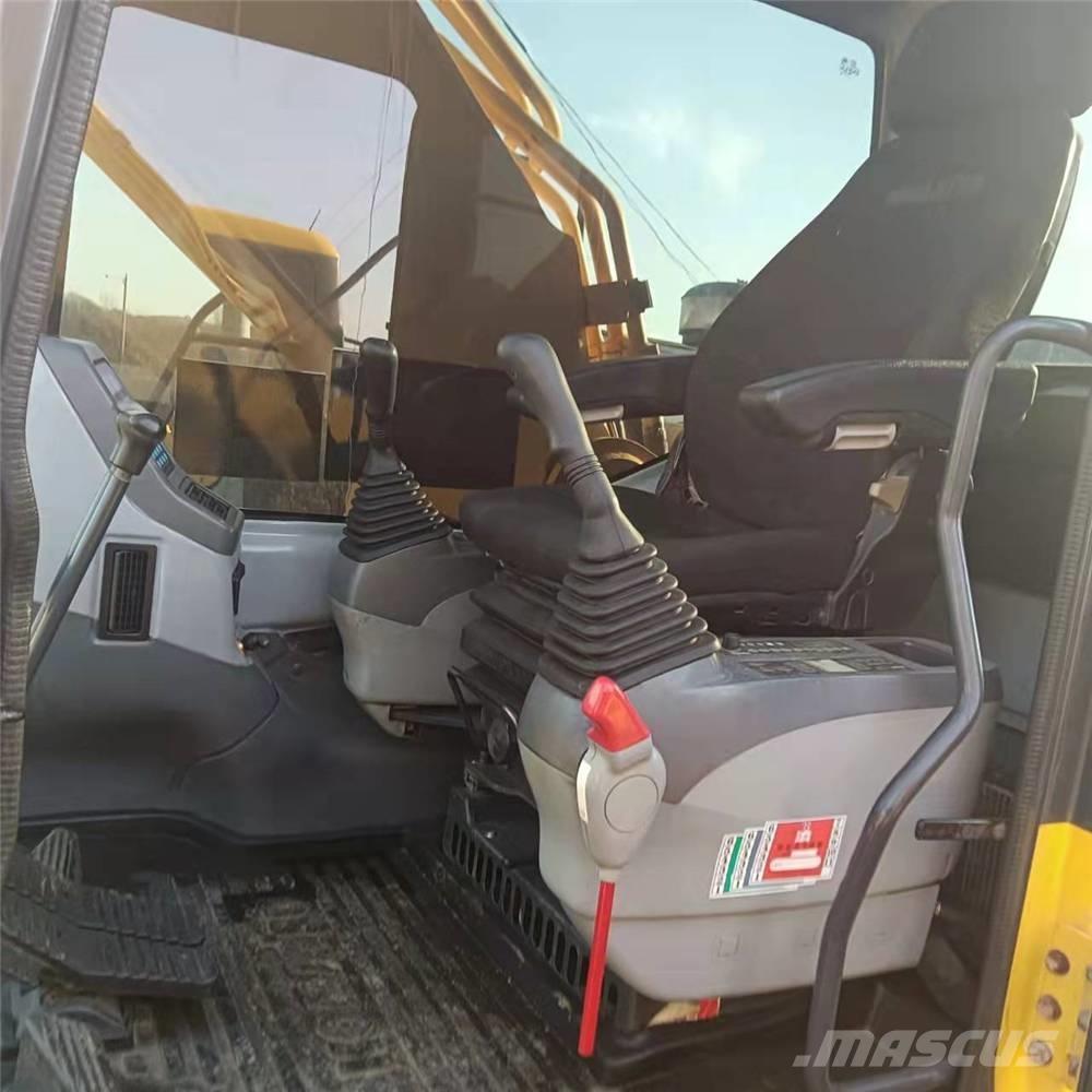 Komatsu PC360-7 Pásová rýpadla