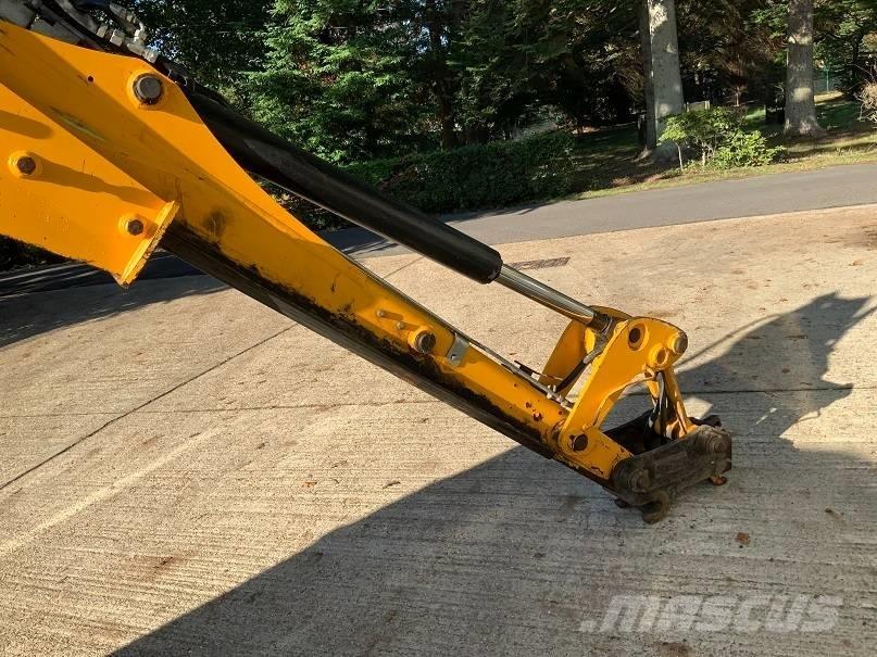 JCB 3CX Plus Rýpadlo-nakladače