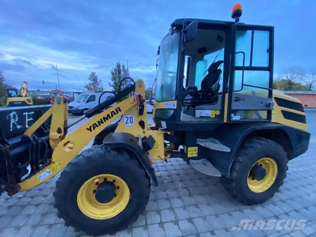 Yanmar V 100 Kolové nakladače