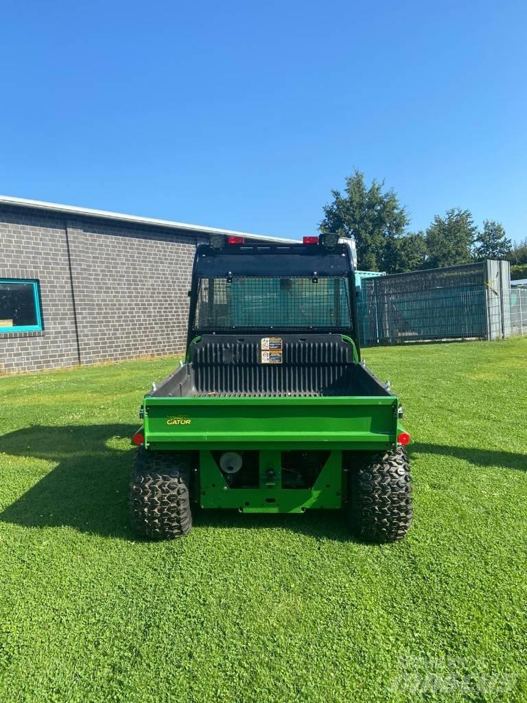 John Deere TH 6x4 Terénní vozidla