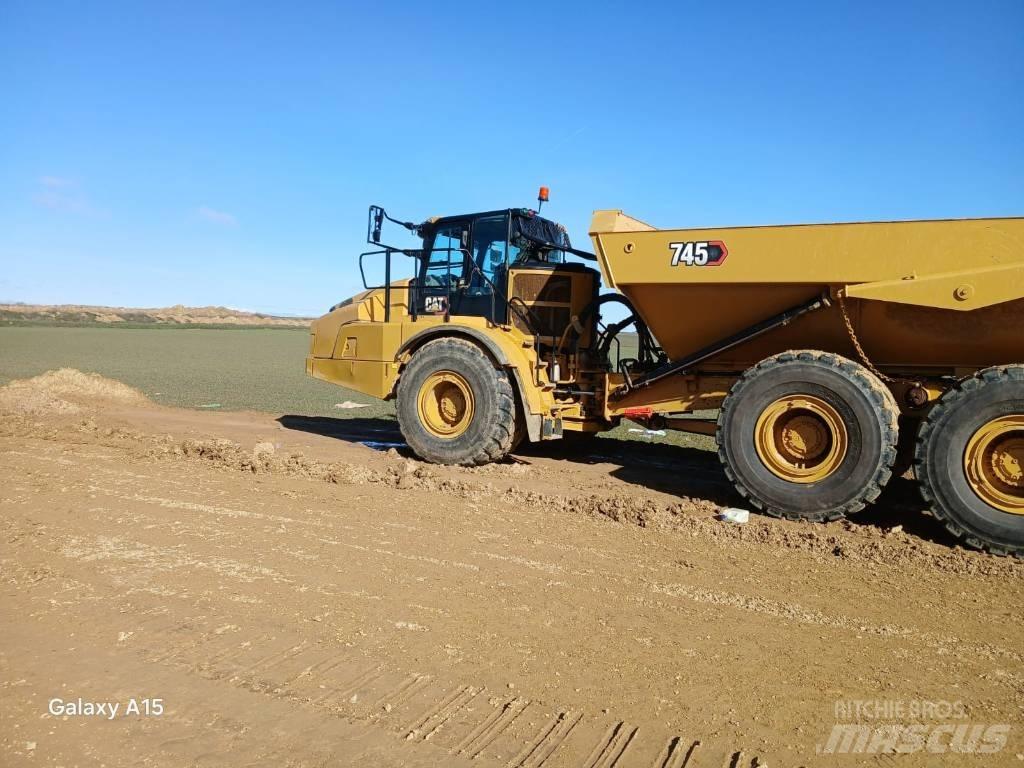 CAT 745 Kloubové dempry