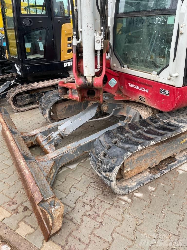 Takeuchi TB 260 Mini rýpadla < 7t