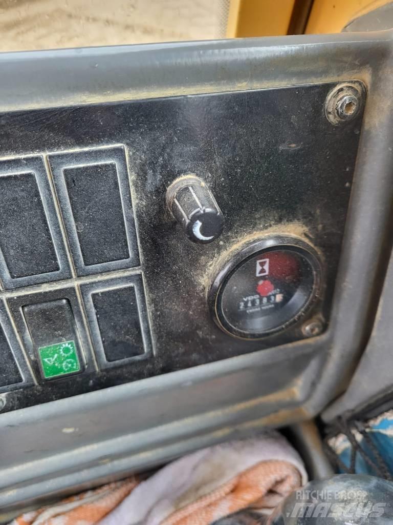 Volvo L 180 E Kolové nakladače