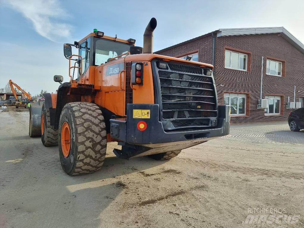Doosan DL 450 Kolové nakladače