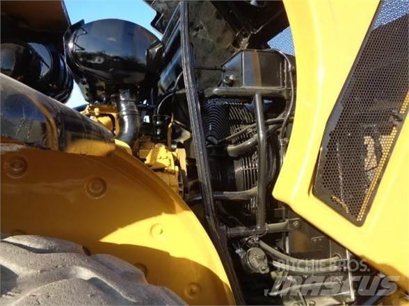 CAT 950H Kolové nakladače