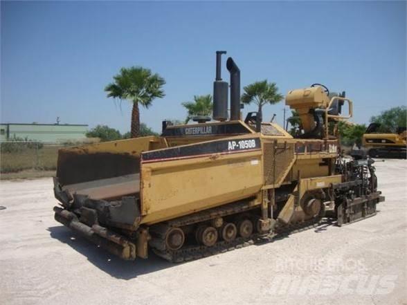 CAT AP-1050B Finišery