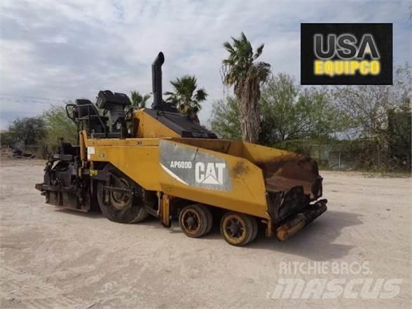 CAT AP-600D Finišery