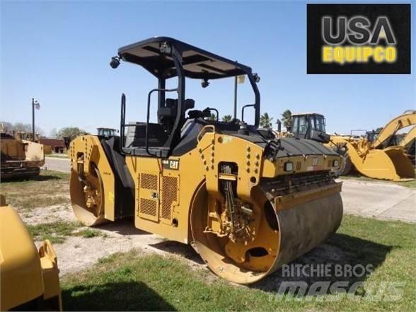 CAT CB64B Tahačové válce