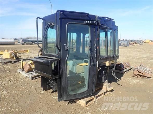 CAT D6R Kabiny a interiér
