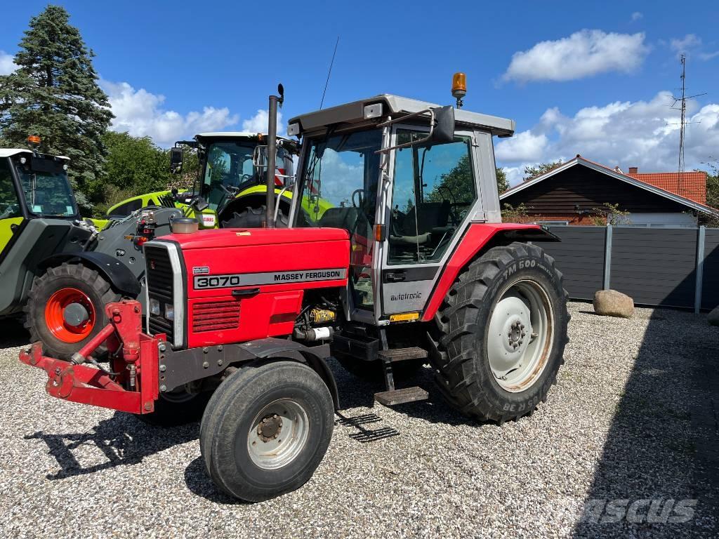 Massey Ferguson 3070 Traktory