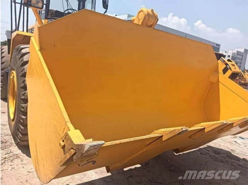 Komatsu WA 470 Kolové nakladače