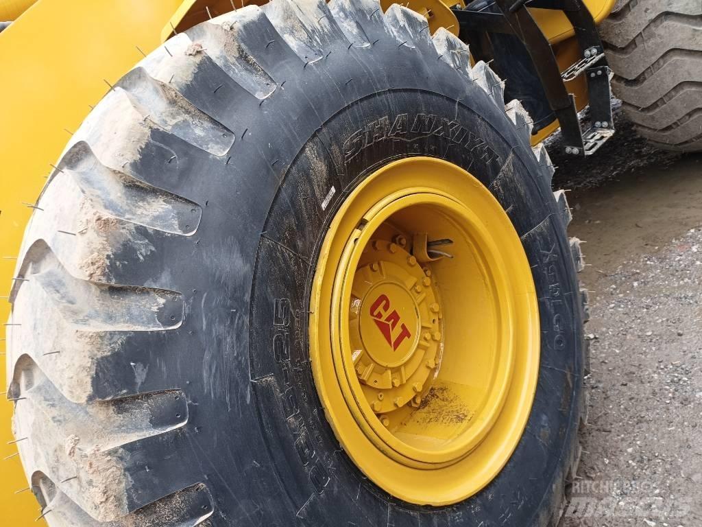 CAT 966 H Kolové nakladače