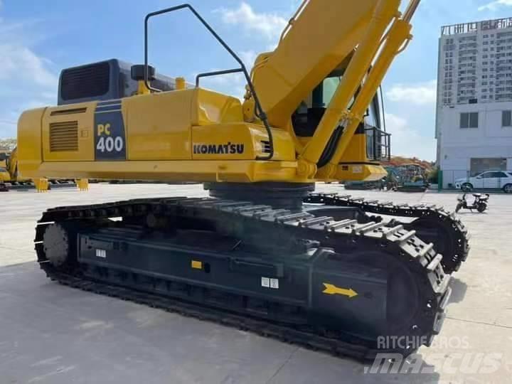 Komatsu PC 300-8 Pásová rýpadla