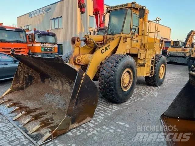 CAT 966D Kolové nakladače