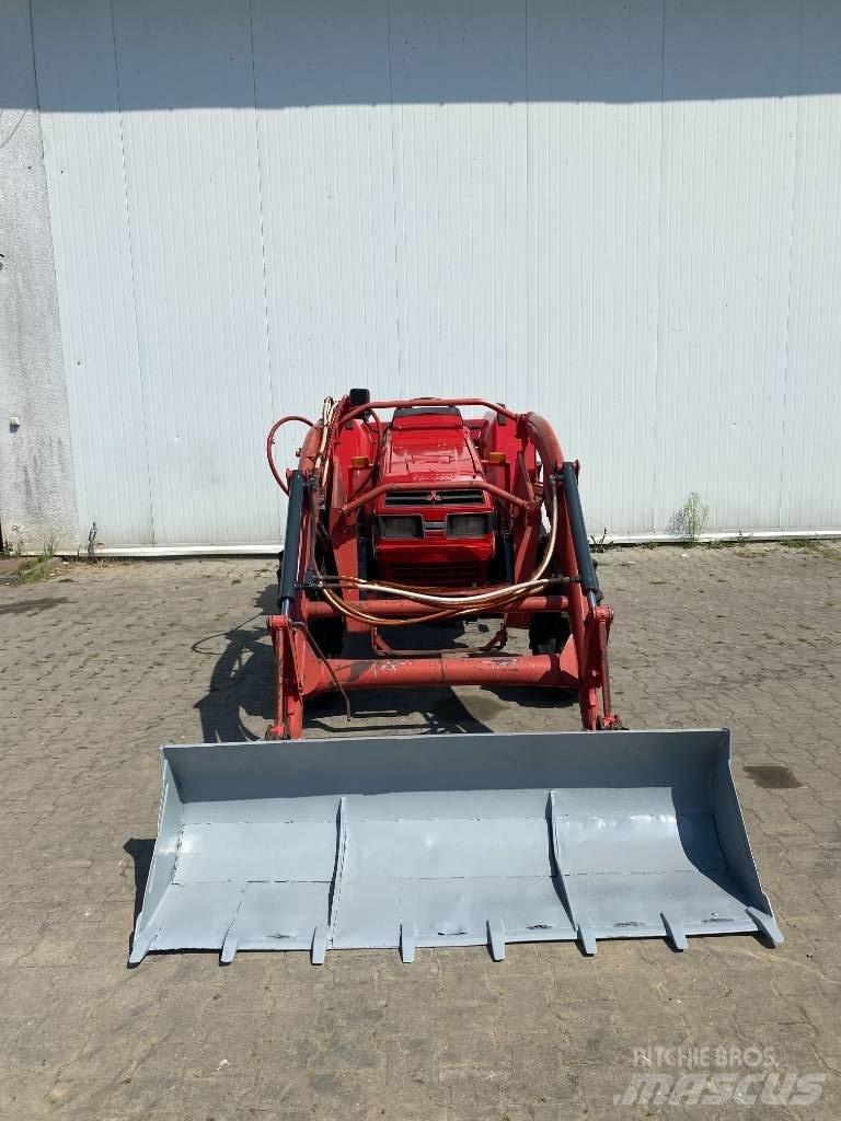 Mitsubishi MT33+tur Kompaktní traktory