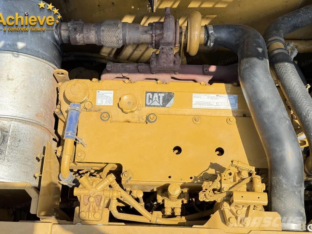 CAT 320 D2 Pásová rýpadla