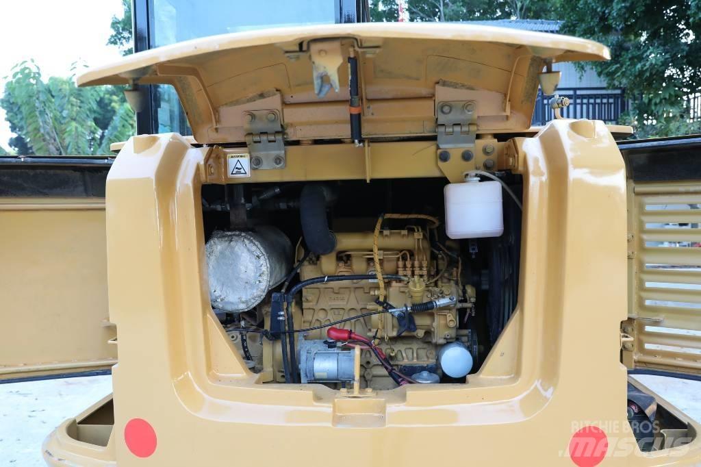 CAT 305.5E2 Mini rýpadla < 7t