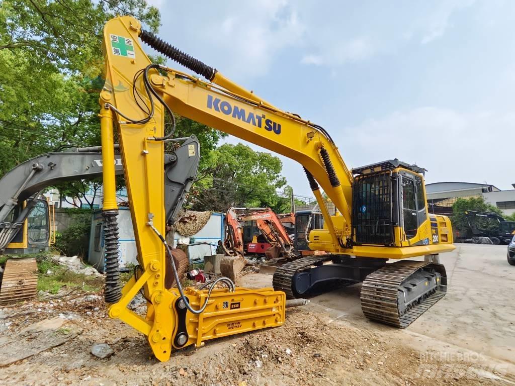 Komatsu PC 200-8 Pásová rýpadla