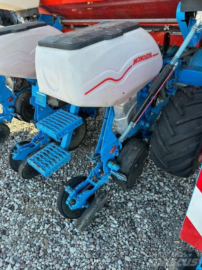 Monosem NG PLUS 8 Přesné secí stroje