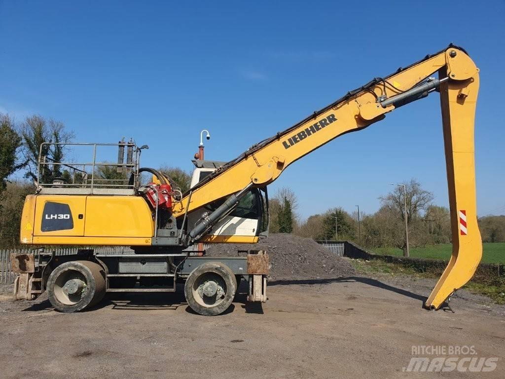 Liebherr LH 30 Stroje pro manipulaci s odpadem