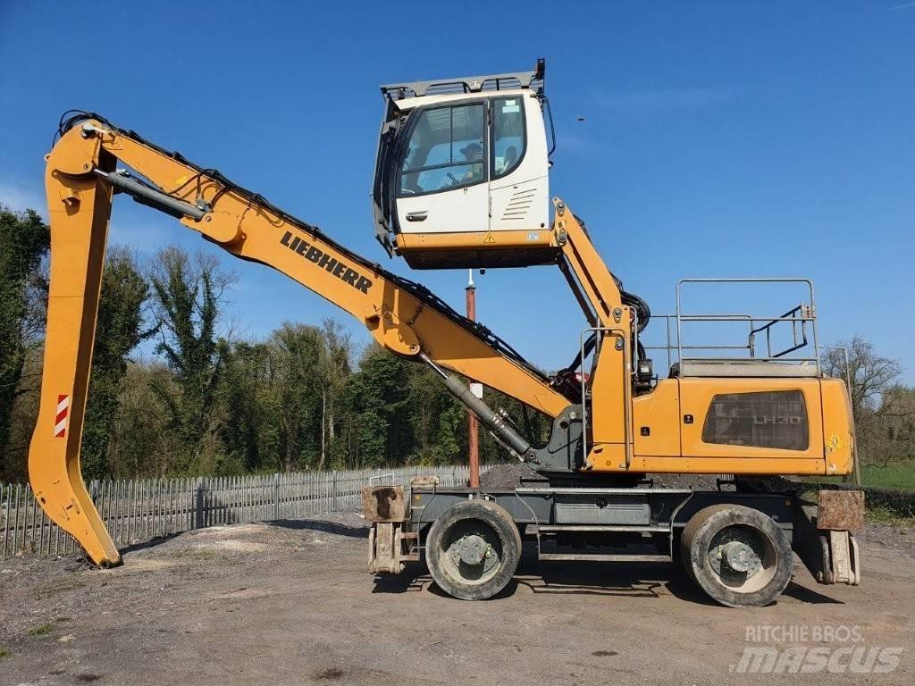 Liebherr LH 30 Stroje pro manipulaci s odpadem