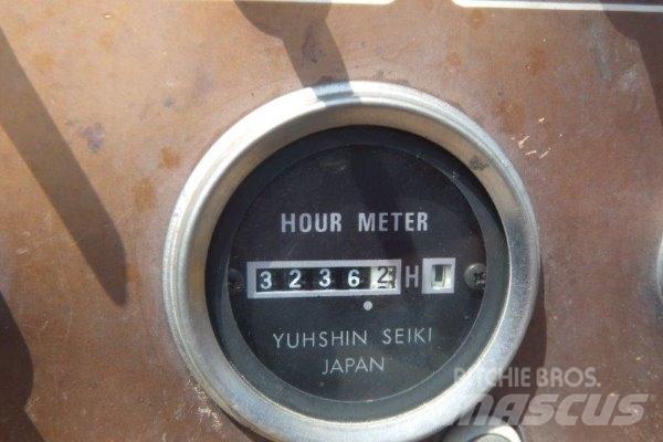 Sumitomo HA31C Finišery