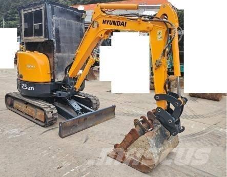 Hyundai Robex 25 Z Mini rýpadla < 7t