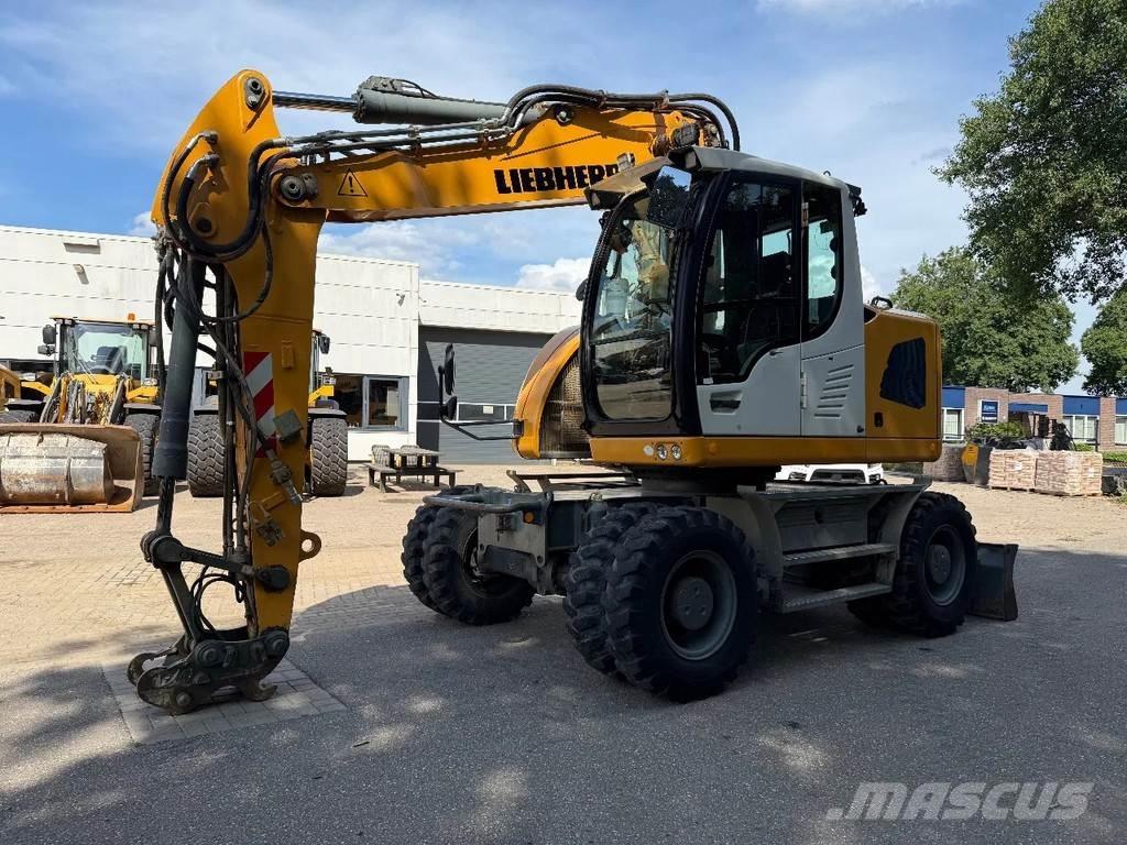 Liebherr A918 Kolová rýpadla