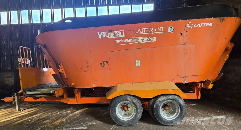Valmetal V-Mix 700 Míchačky krmiva