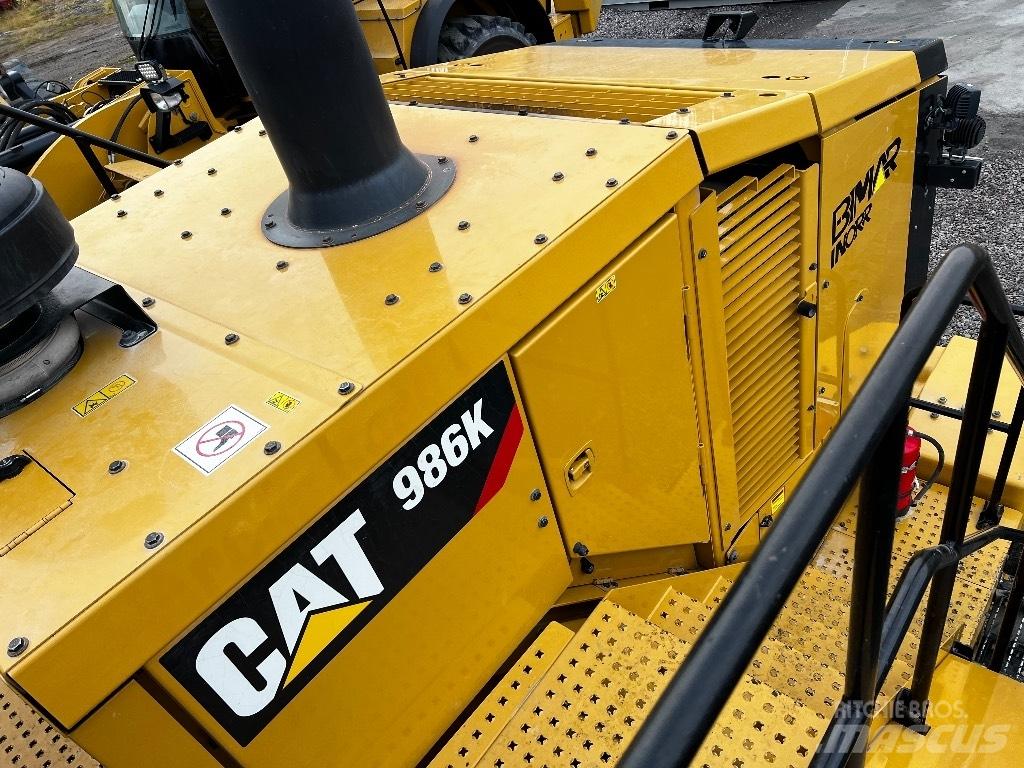 CAT 986 K Kolové nakladače