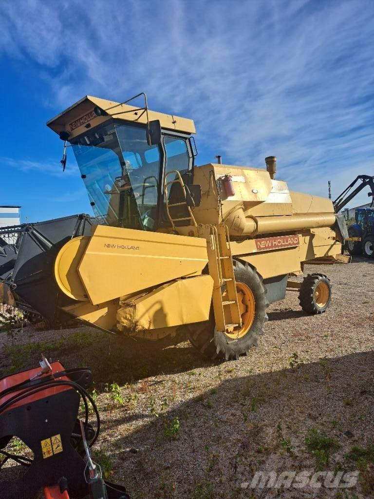 New Holland 8030 H Sklízecí mlátičky