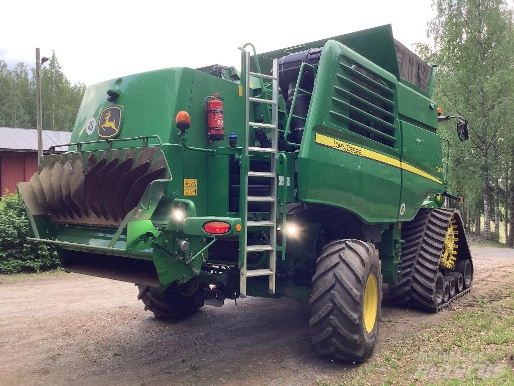 John Deere T 670 Sklízecí mlátičky