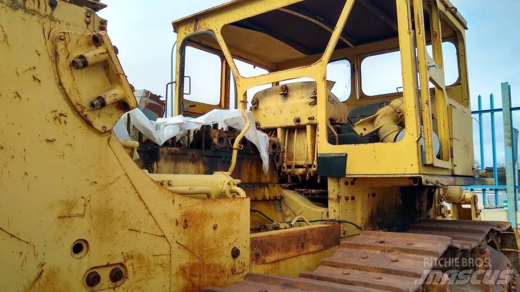 CAT D8K  (POR PIEZAS) Pásové dozery