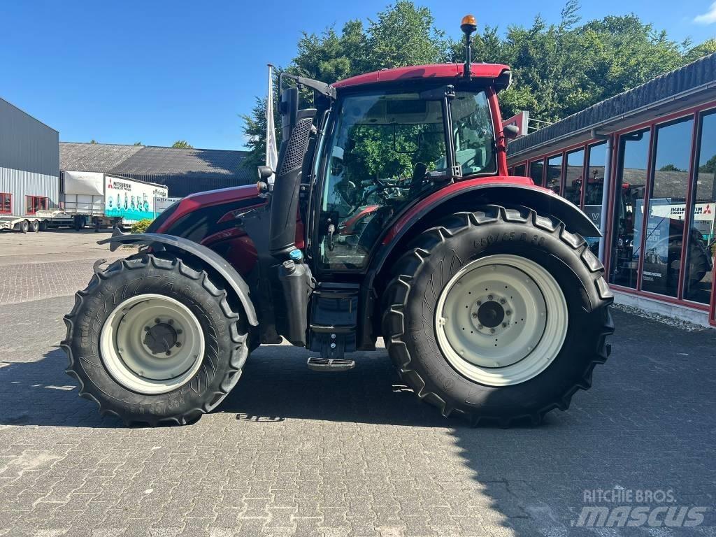 Valtra N 154 A Traktory
