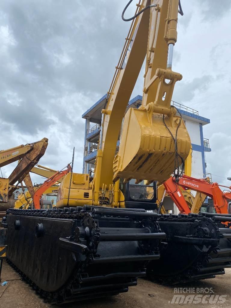 CAT 320 C Obojživelná rypadla