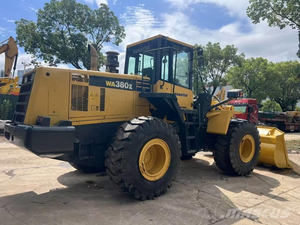 Komatsu WA 380-6 Kolové nakladače