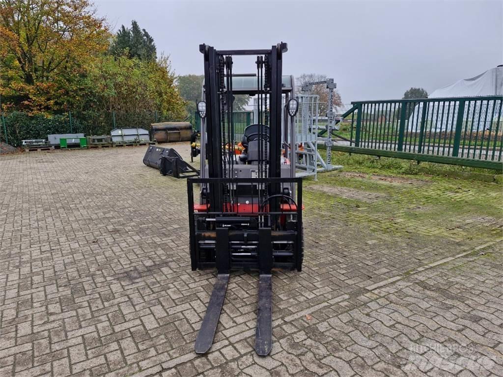 Manitou ME 420 Další