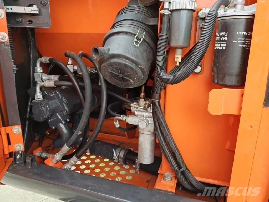 Hitachi ZX70 Mini rýpadla < 7t