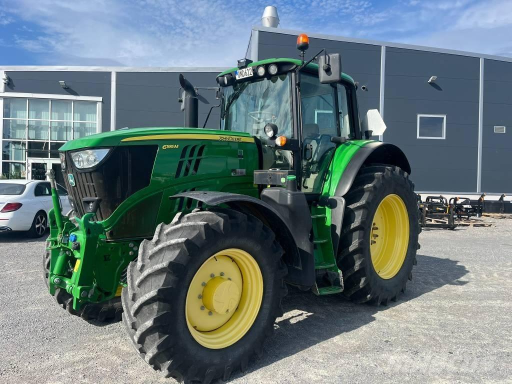 John Deere 6195 M Traktory