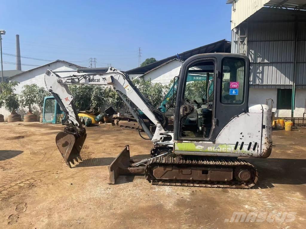 Bobcat 331 Pásová rýpadla