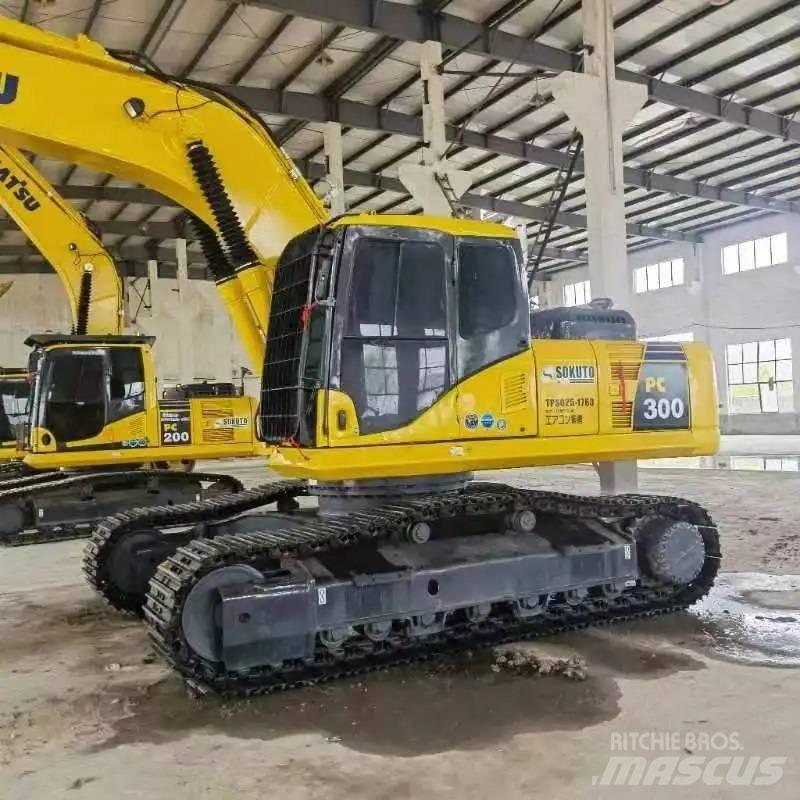 Komatsu PC300-7 Pásová rýpadla