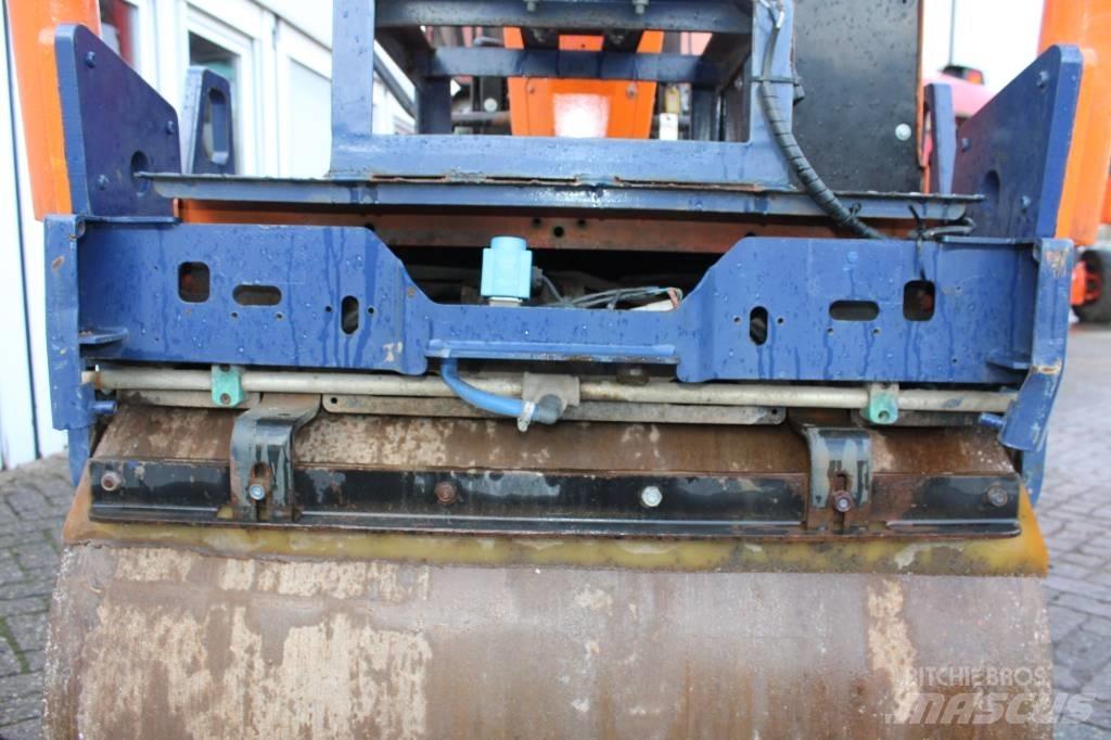 Ammann AV 23 E Tandemové válce