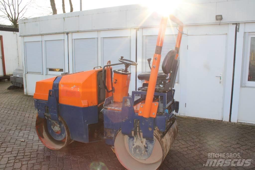 Ammann AV 23 E Tandemové válce
