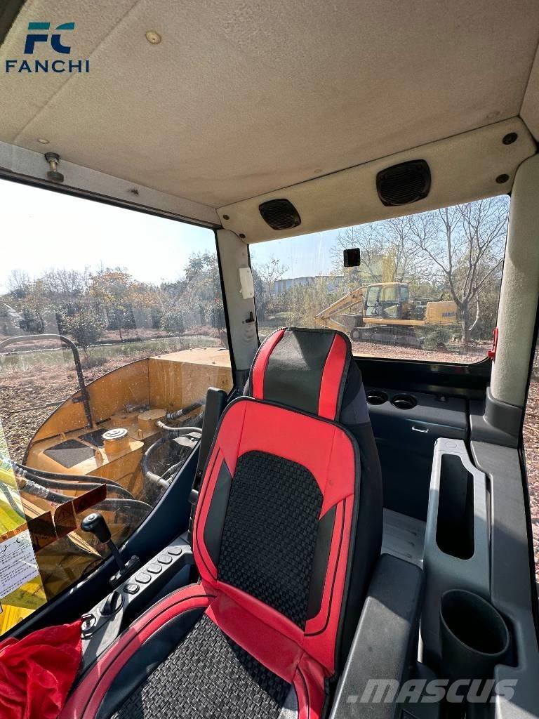 Komatsu PC 70-8 Pásová rýpadla