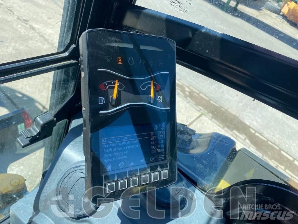 CAT 303 - 3 Buckets Mini rýpadla < 7t