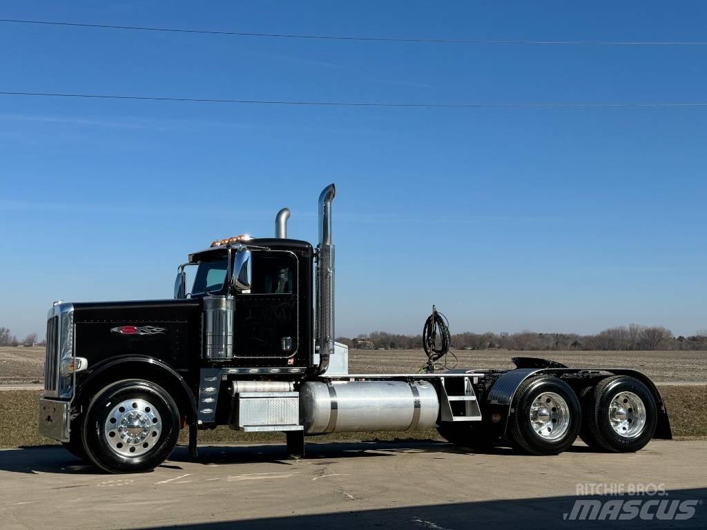 Peterbilt 389 Tahače