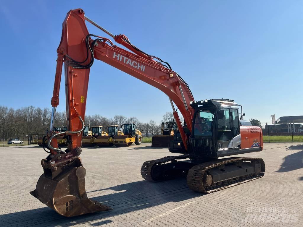 Hitachi ZX 210 LC-6 Pásová rýpadla