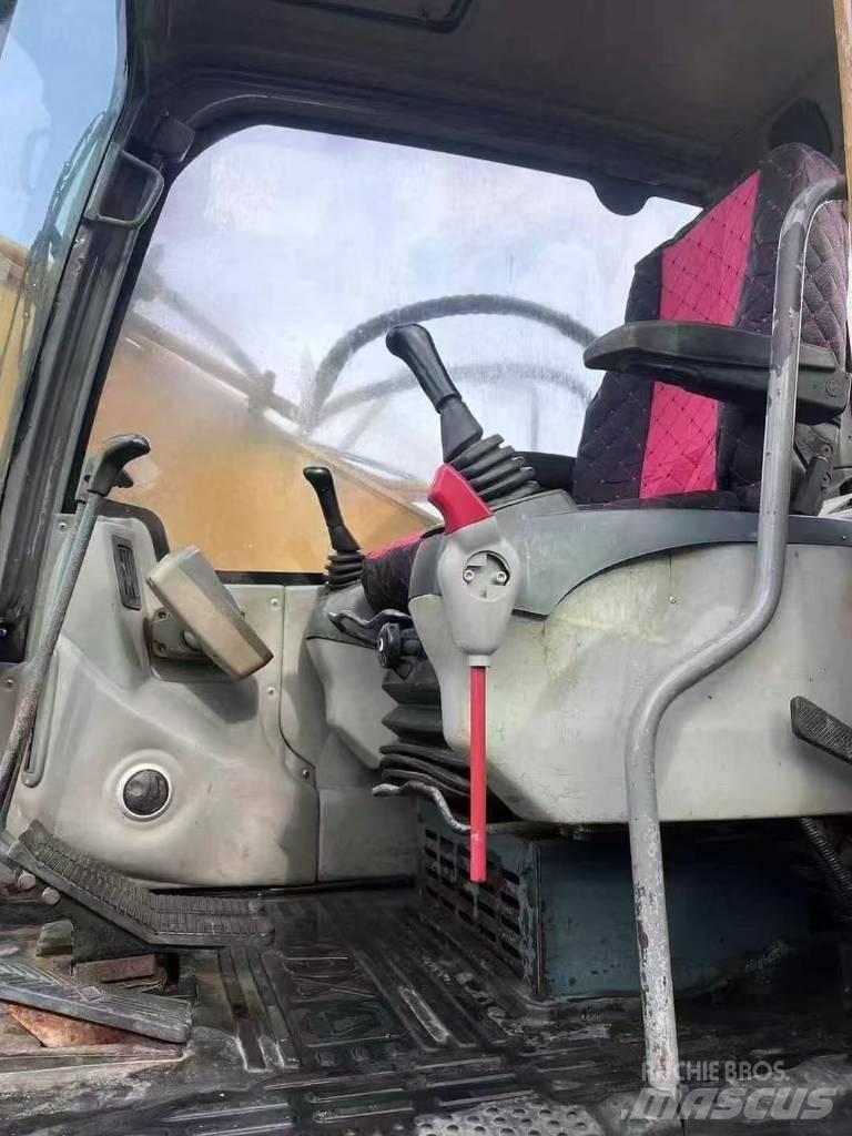 XCMG XE 215 DA Pásová rýpadla