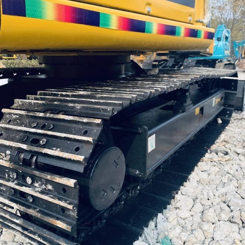 Komatsu PC 70 Pásová rýpadla