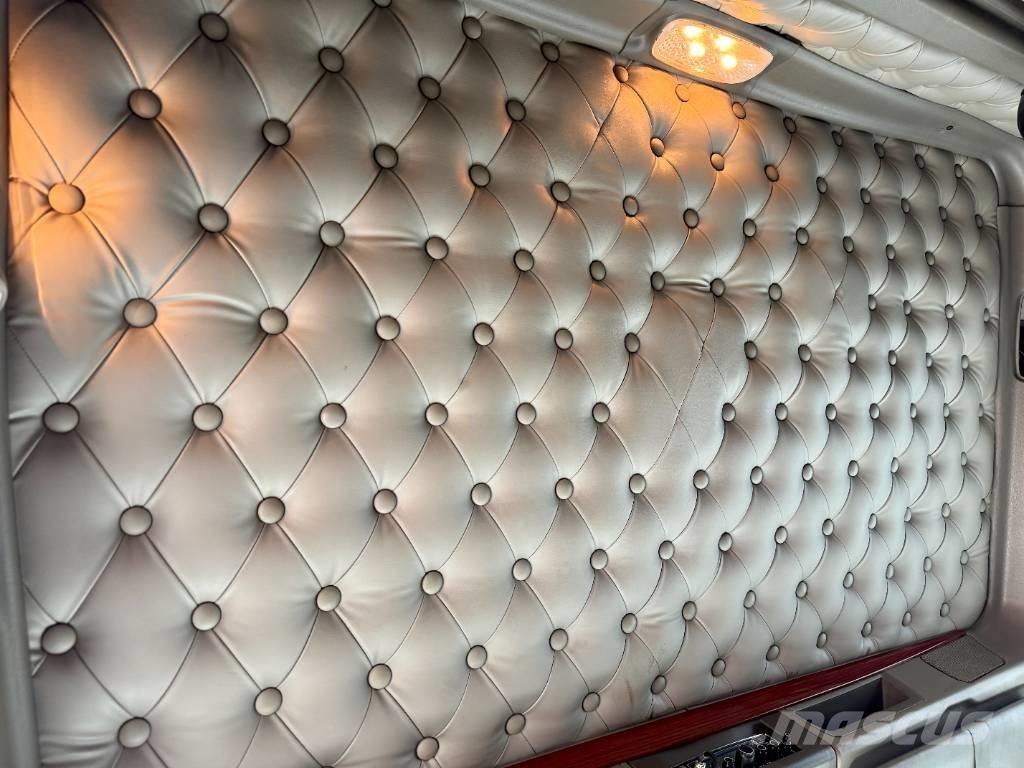 Kenworth W 900 Tahače